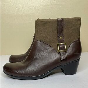 CLARKS Bendables Ingalls Dover Ankle Boots Brown Leather Buckle Detail Comfort